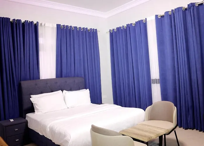 Green Paradise Hotel