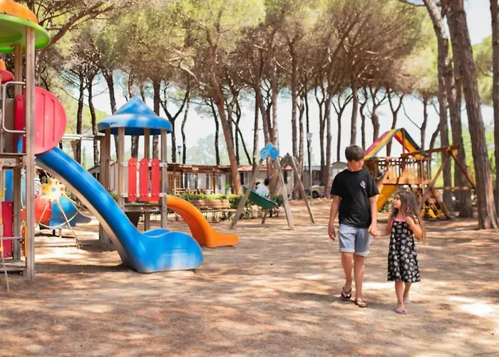 Camping Pineta - Nikoli Tour