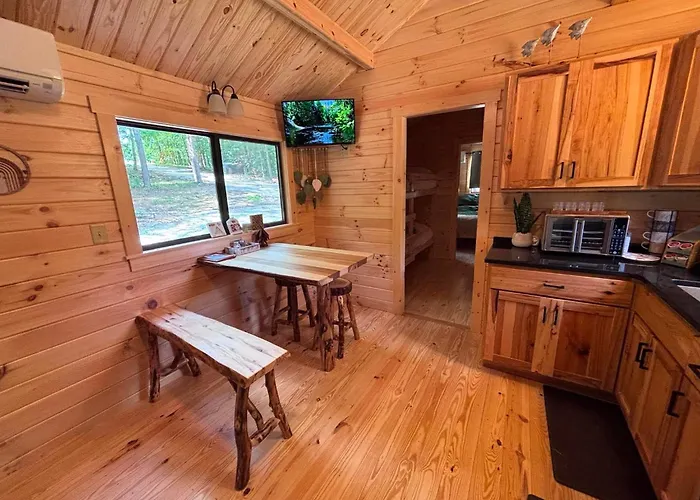 Lakeview At Highland Retreat