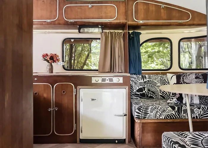 Waaldijk15, Vintage Caravans In Nature