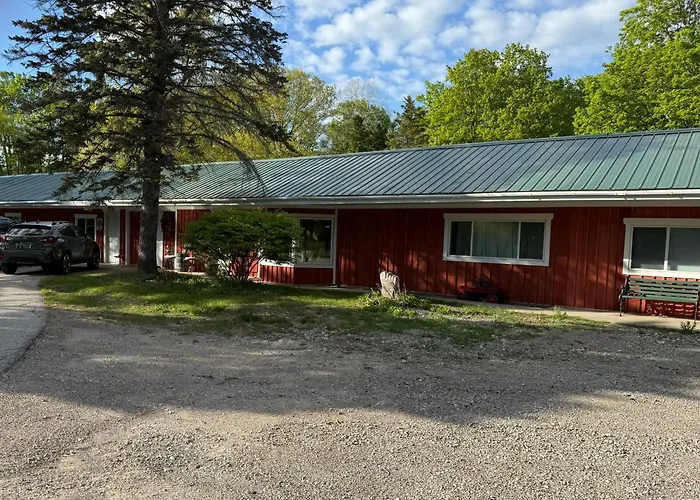 The Foothills Motel