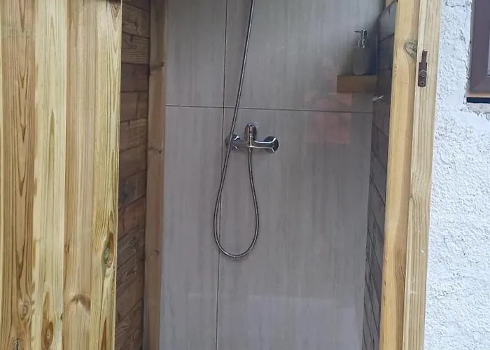 Back To Nature Basic Camping Hut Casa Biron