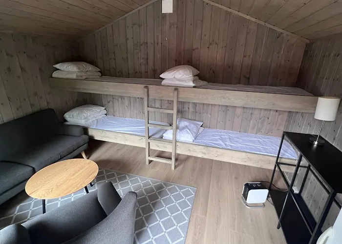 Campinghytte I Skogen - En Time Fra Oslo