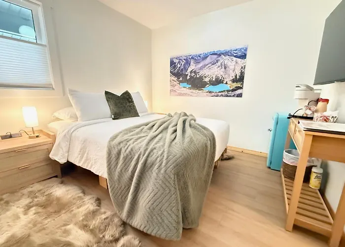Summit View Collection