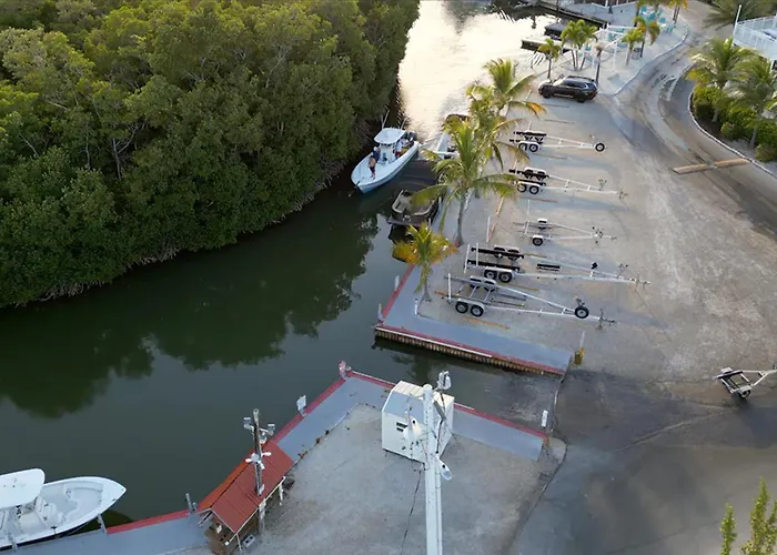 Happier In The Keys Waterfront Tiny Home