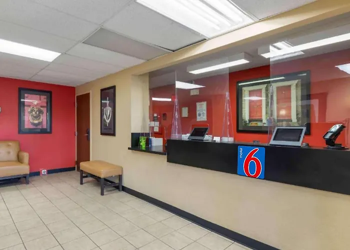 Motel 6 Suites Rochester Henrietta, Ny
