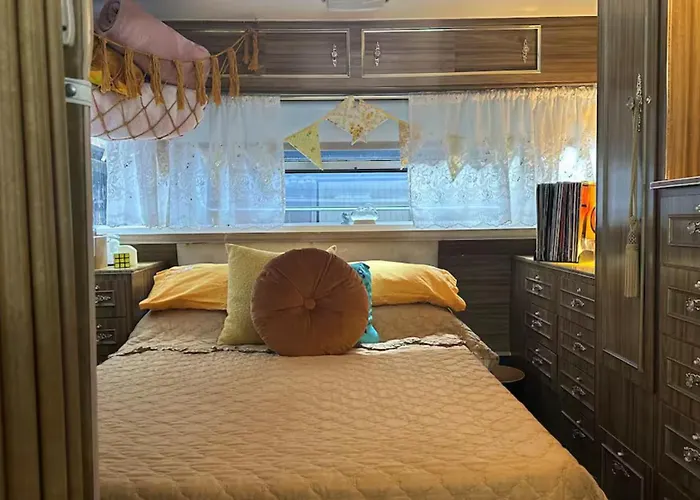Australian Retro Beach Stay
