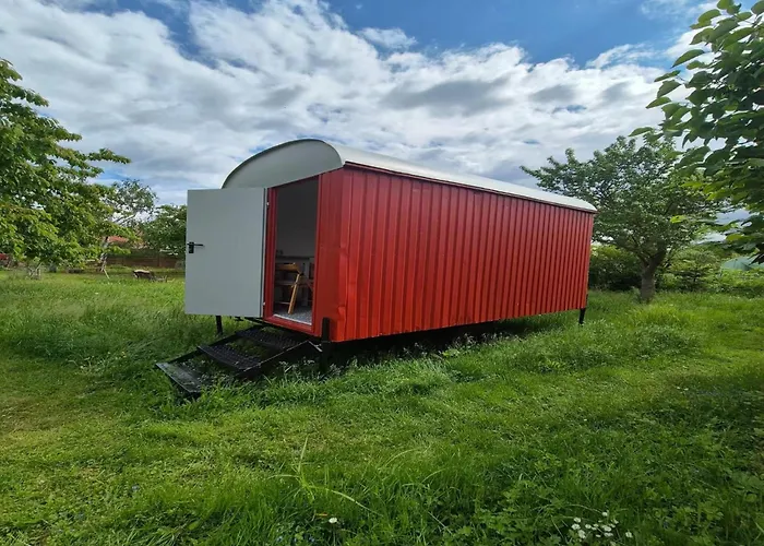 Gemütlicher Rustikaler Bauwagen
