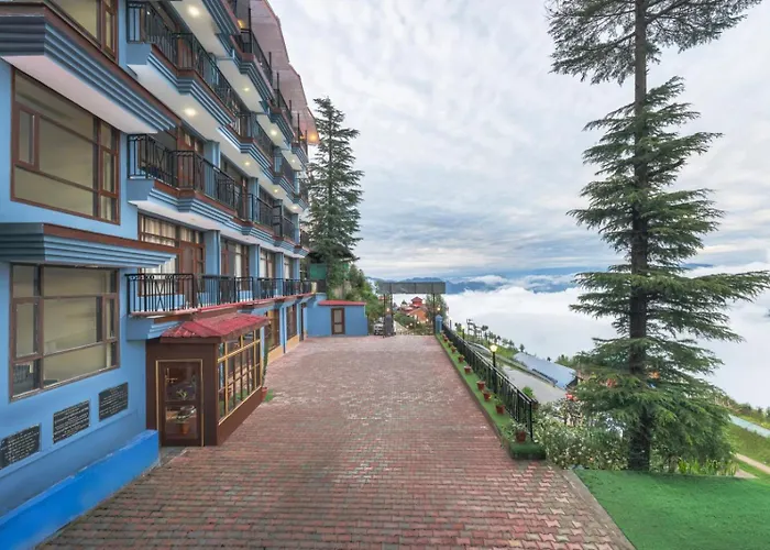 The Prakriti Retreat L Lift L Multi Cuisine Restaurant L Free Parking L By Exotic Stays