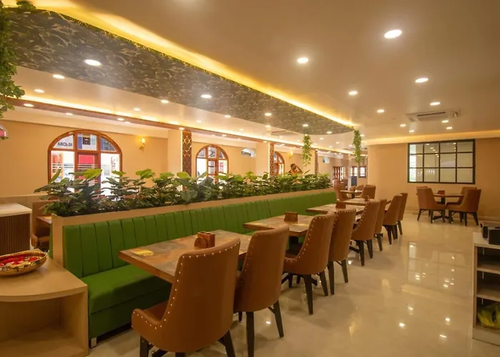 Hotel Town Palace