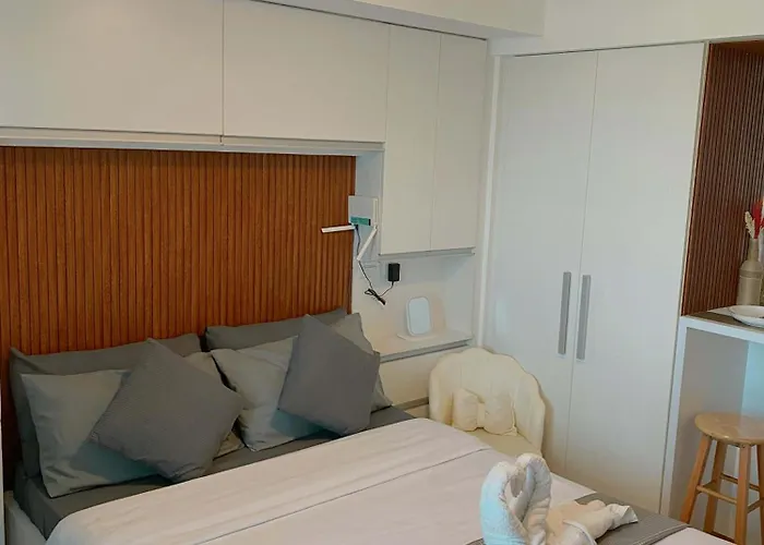 Lotuz Staycation At Azure North