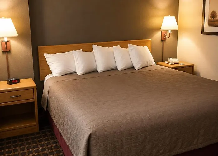 Moose Lake Lodge & Suites