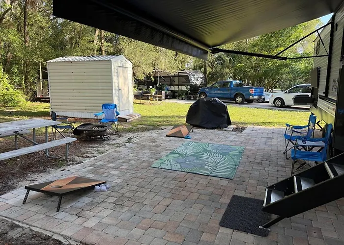 Family Friendly Crystal River Camper