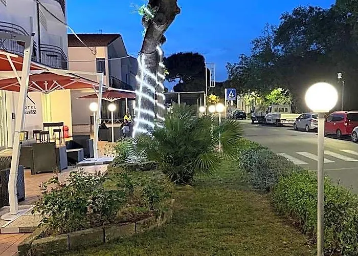 X Hotel