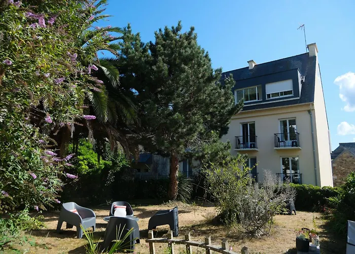 Louis Hotel
