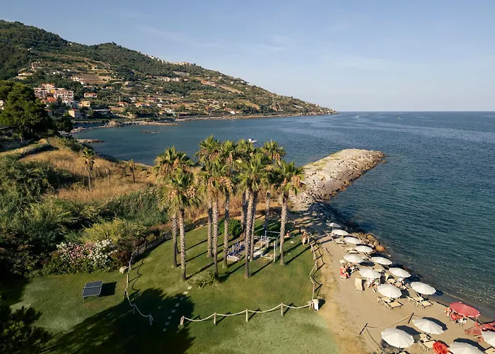 Aregai Marina Hotel & Residence