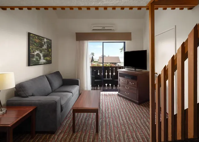 Ramada By Wyndham Campbell River