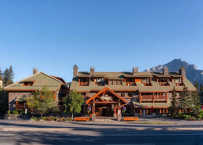 Fox Hotel And Suites