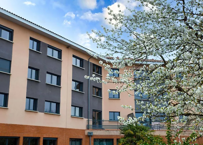 Clarion Aparthotel Toulouse Blagnac Airport