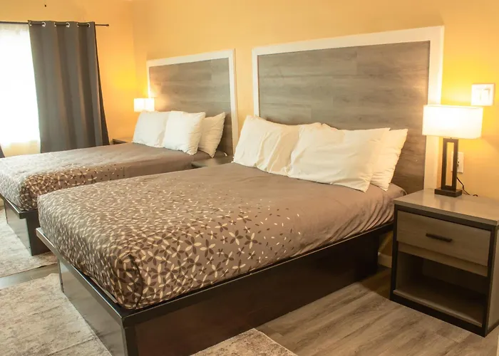 Carmel Wayfarer Inn