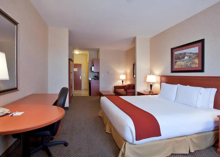 Holiday Inn Express Airdrie By Ihg