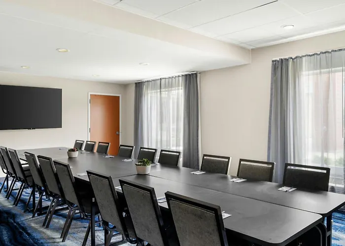 Fairfield Inn & Suites By Marriott Madison West/Middleton