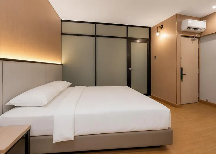 Ming Paragon Hotel