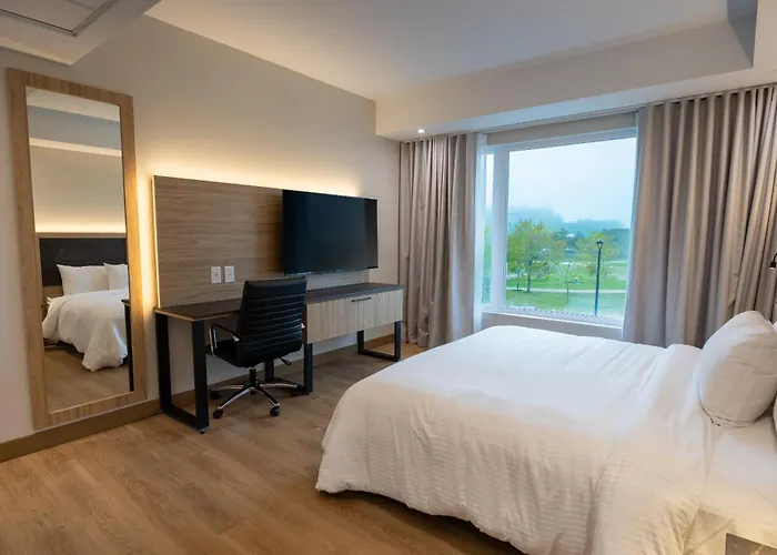 Hotel Le Manoir Baie-Comeau