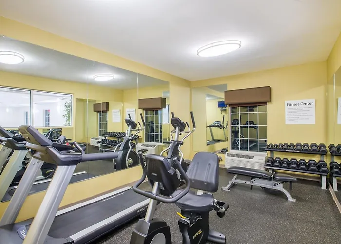 Holiday Inn Express Hotel & Suites Brattleboro By Ihg