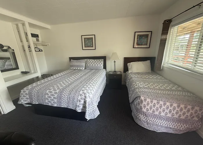 Sonoma Lodge