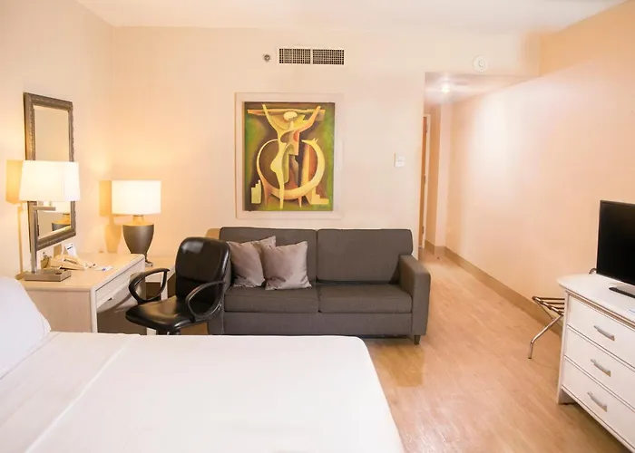 Holiday Inn Express Monterrey Galerias-San Jeronimo By Ihg