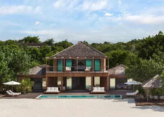 Como Parrot Cay