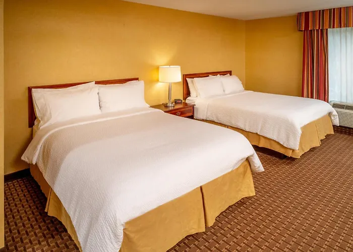 Holiday Inn Express And Suites Hazard By Ihg