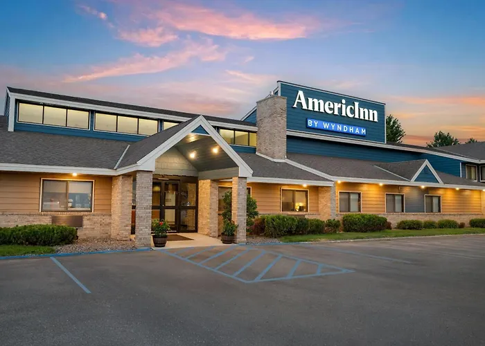Americinn By Wyndham Fergus Falls Conference Center