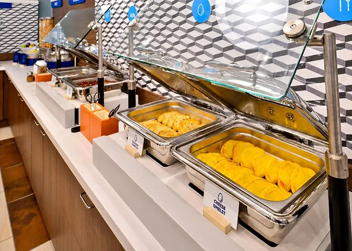 Holiday Inn Express & Suites - Huntsville Airport By Ihg