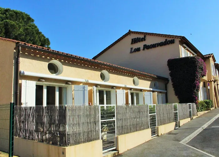 Hotel Lou Paouvadou