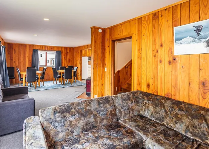 Ossies Motels And Chalets