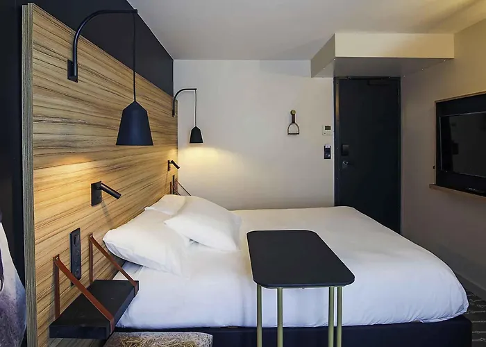 Ibis Styles Laval Centre Gare
