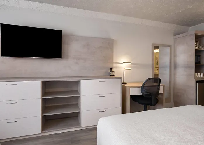 Travelodge By Wyndham Drummondville