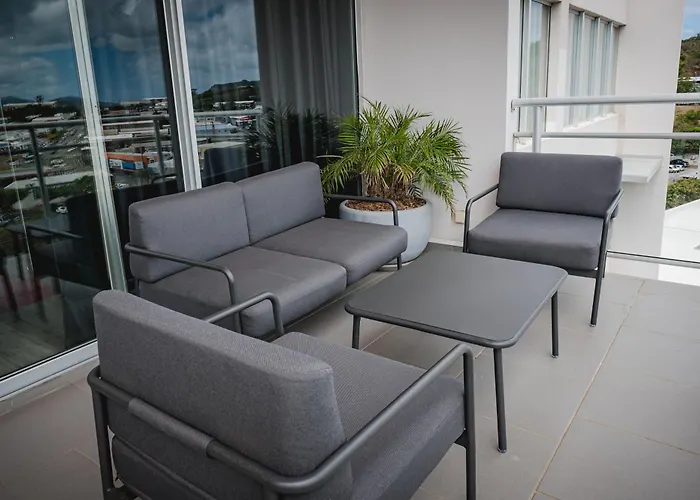 Hotel Du Centre Appart Hotel Business Avec Parking Gratuit A Noumea