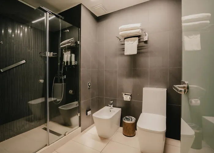Icon Hotel