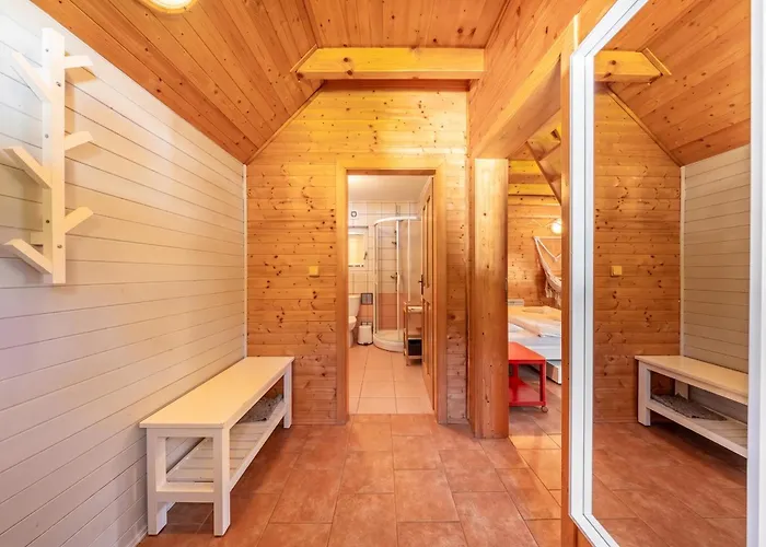 Chalets & Apartments - Base Camp Medvedin
