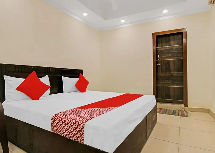 Hotel O Vibhu Residency Near Noida Sector 81 Metro Station