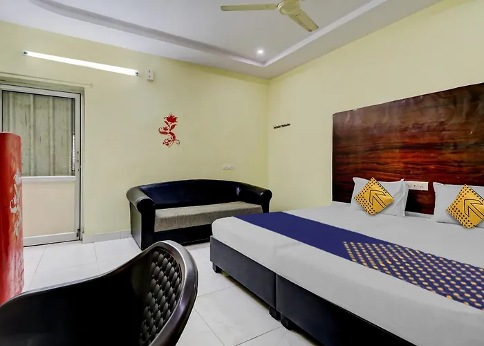 Spot On Unik Residency
