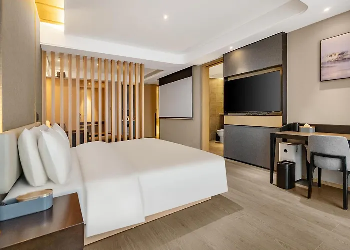 Atour S Hotel Xining Haihu New District Sdic Plaza