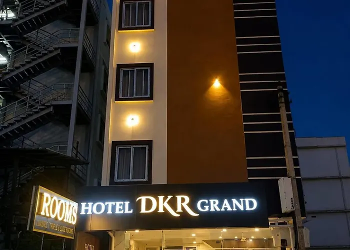 Hotel Dkr Grand