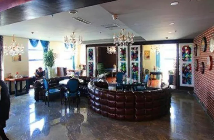 James Joyce Coffetel Golmud Huaxing Plaza Branch