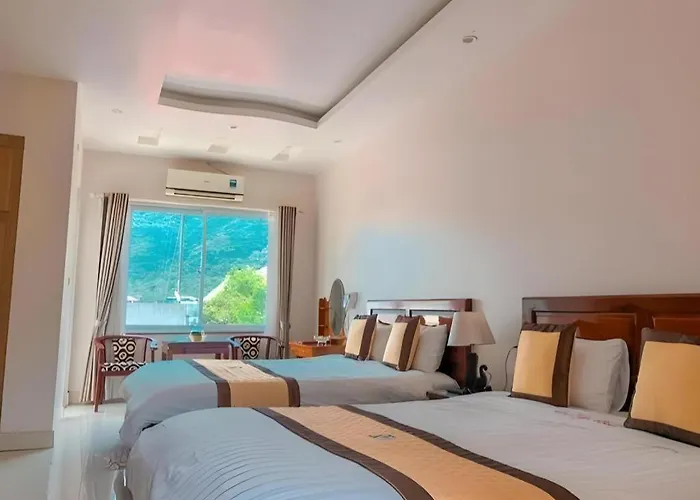 Ngoc Bach Hotel