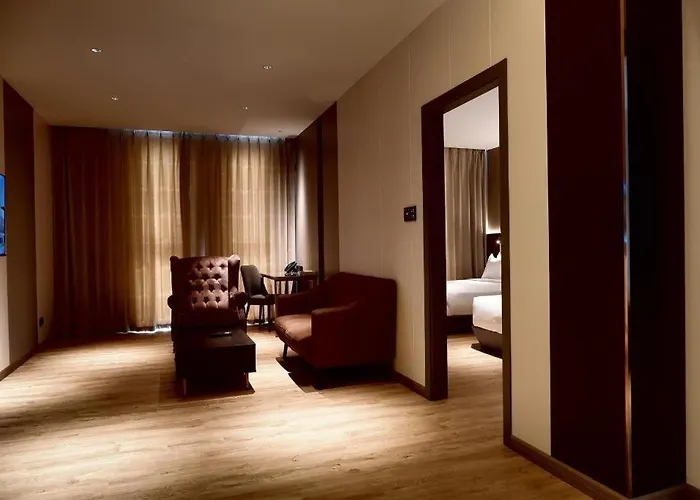 J Hotel