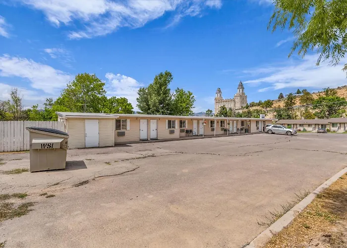 Temple View Lodge